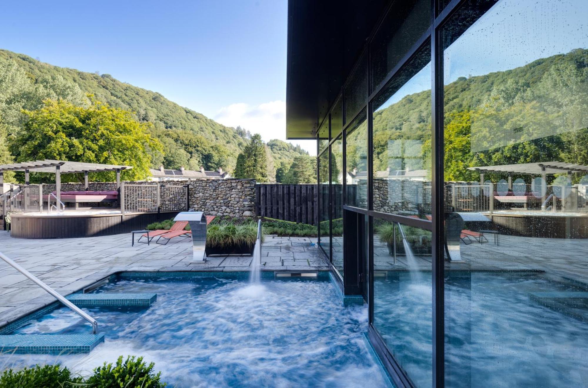The Swan Hotel And Spa Newby Bridge Buitenkant foto